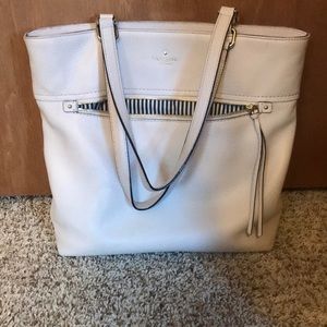 Kate Spade Tote- gently used- like new Cobble Hill